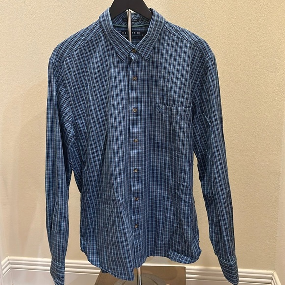 FISHHIPPIE Blue Casual Button Down Shirt with Checkered Pattern - Picture 2 of 8